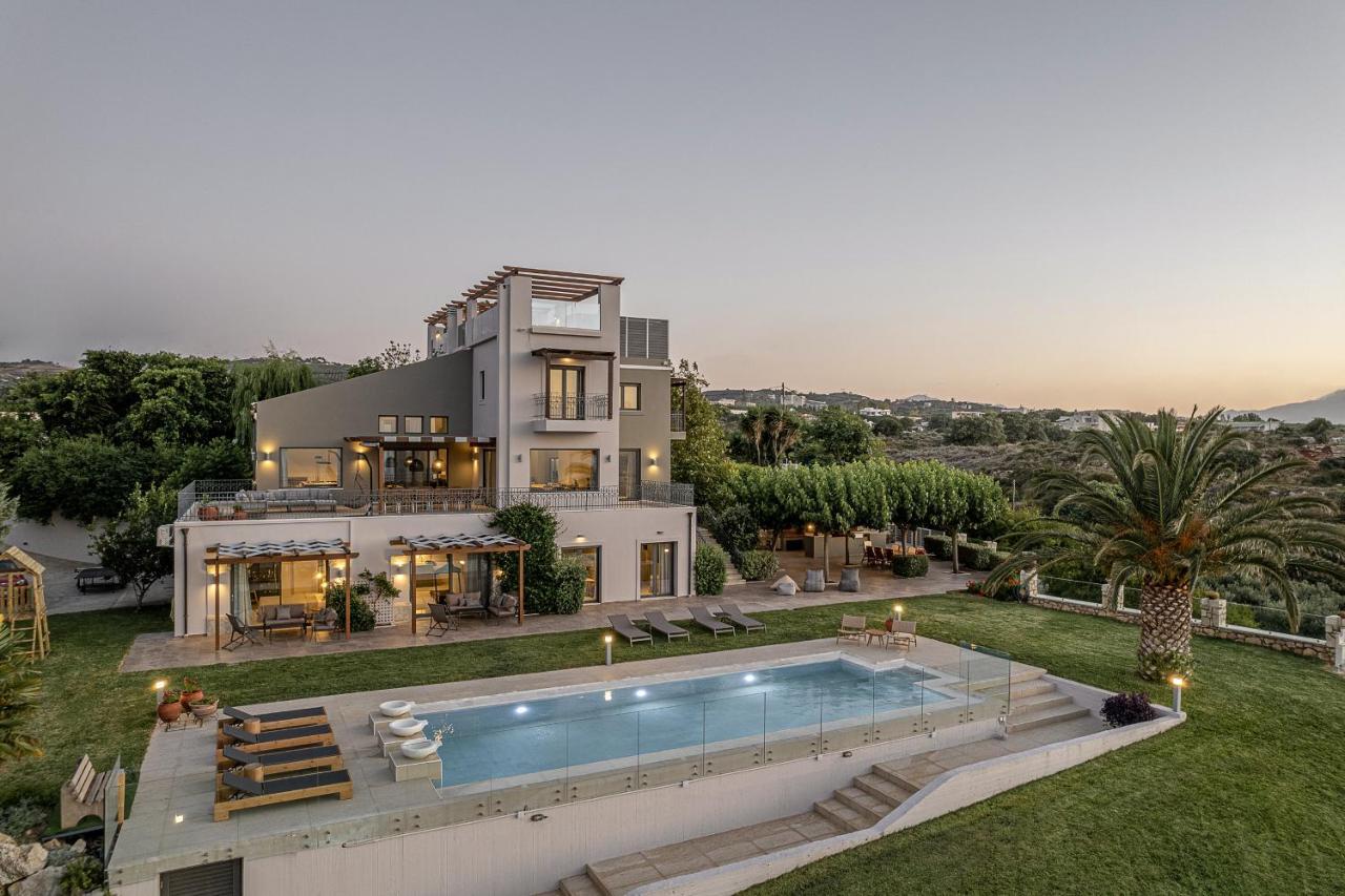 Tria Monastiria Villa Heora - The Floating Residence מראה חיצוני תמונה