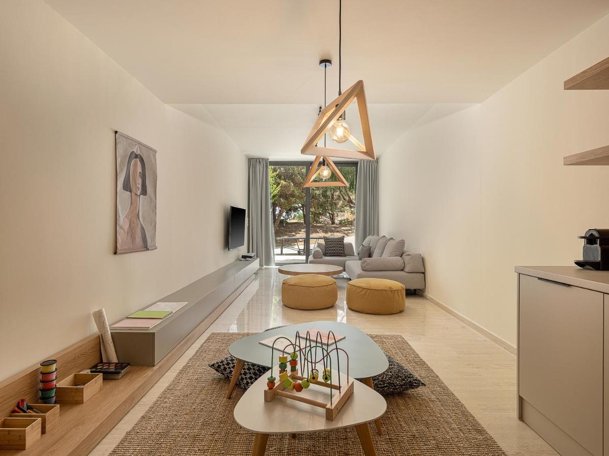Tria Monastiria Villa Heora - The Floating Residence מראה חיצוני תמונה