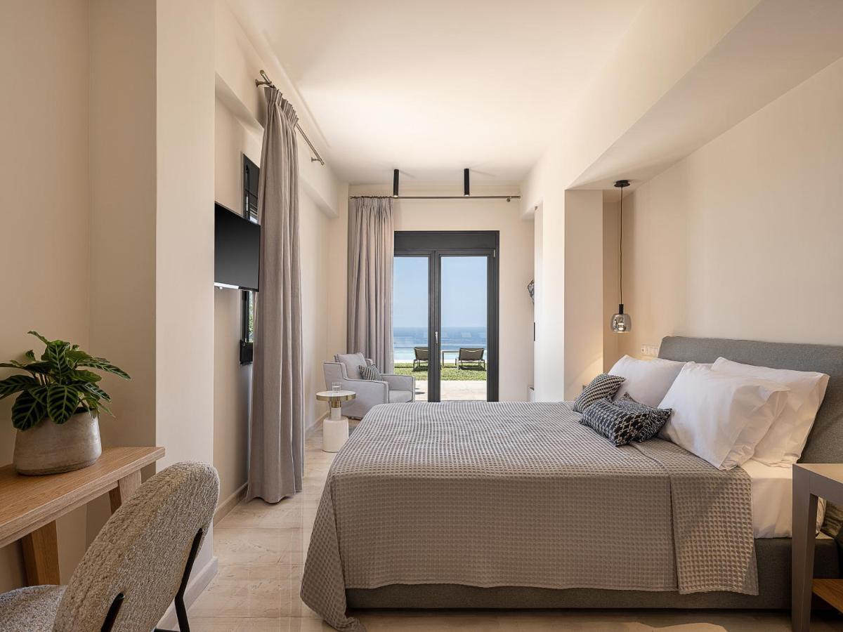 Tria Monastiria Villa Heora - The Floating Residence מראה חיצוני תמונה
