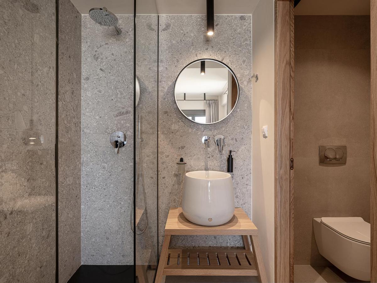Tria Monastiria Villa Heora - The Floating Residence מראה חיצוני תמונה
